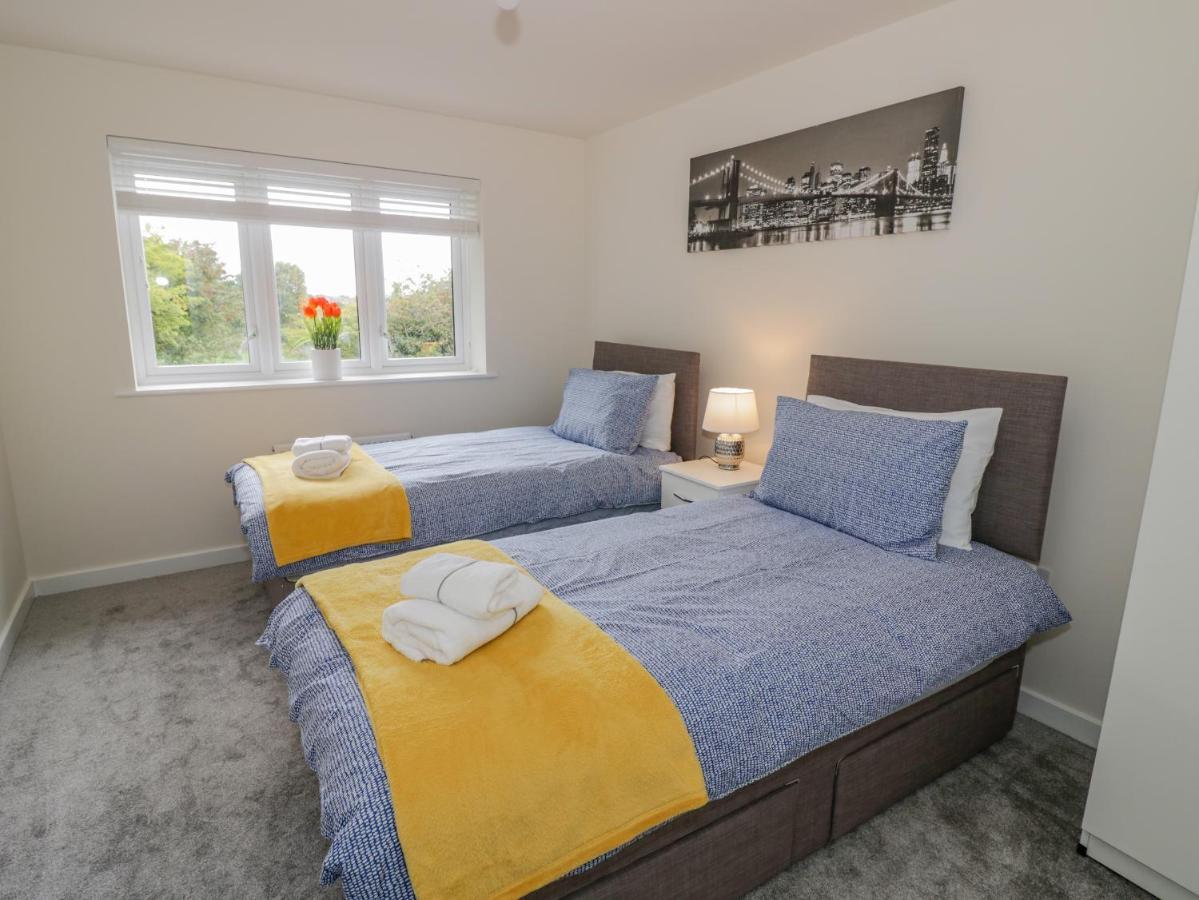 23 Moat House Close 考文垂 外观 照片